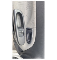 Poignee porte avant droit RENAULT CLIO 2