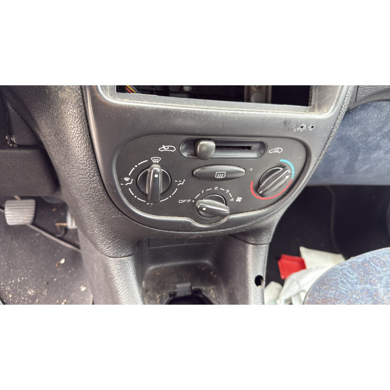Commande chauffage PEUGEOT 206 Photo n°18