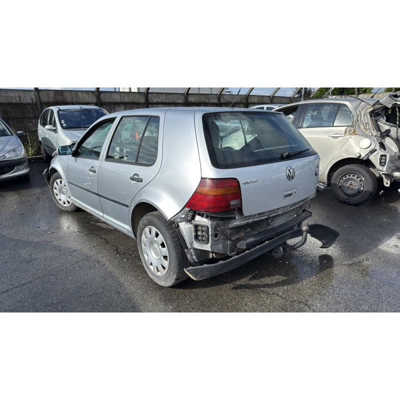 Vitre avant droit VOLKSWAGEN GOLF 4 Photo n°8