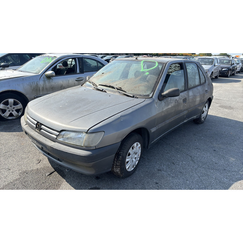 Capot PEUGEOT 306 Photo n°10
