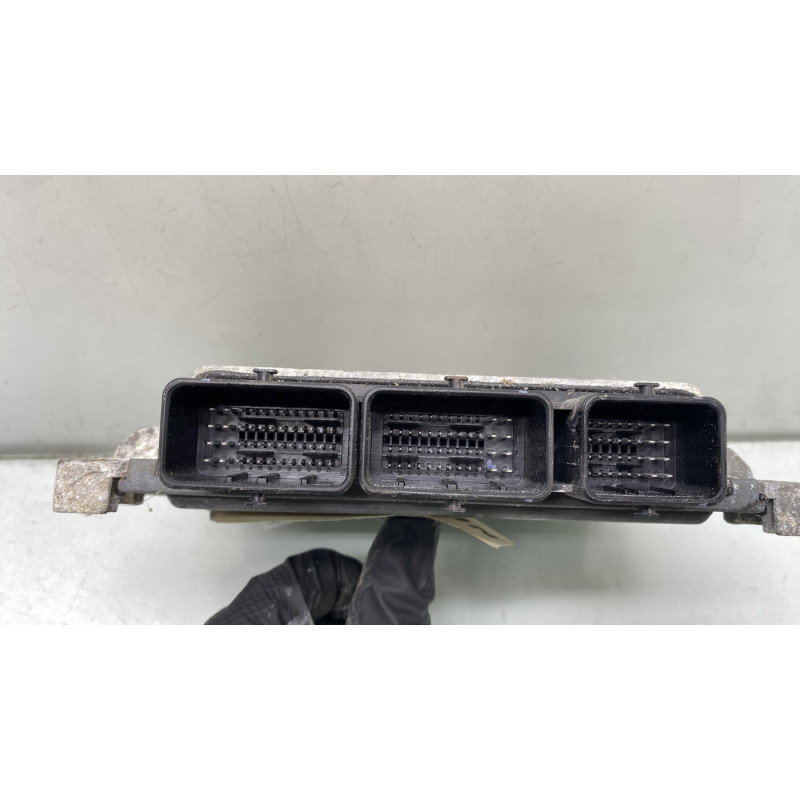 Calculateur moteur RENAULT MODUS Photo n°3