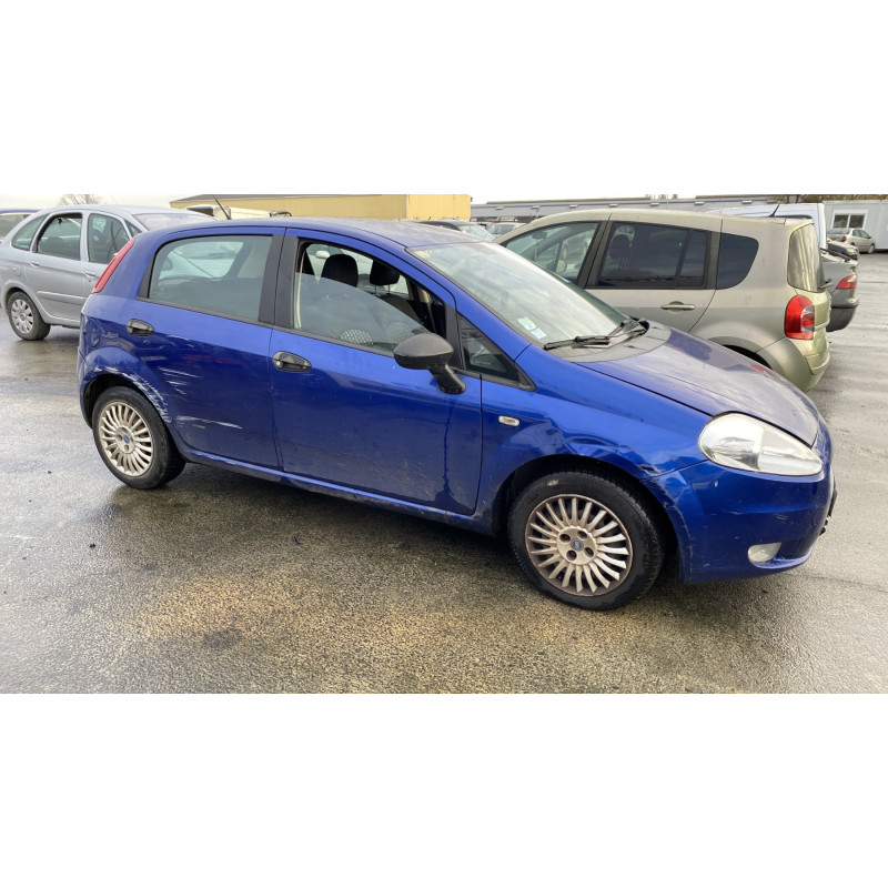 Porte arriere gauche FIAT GRANDE PUNTO Photo n°12