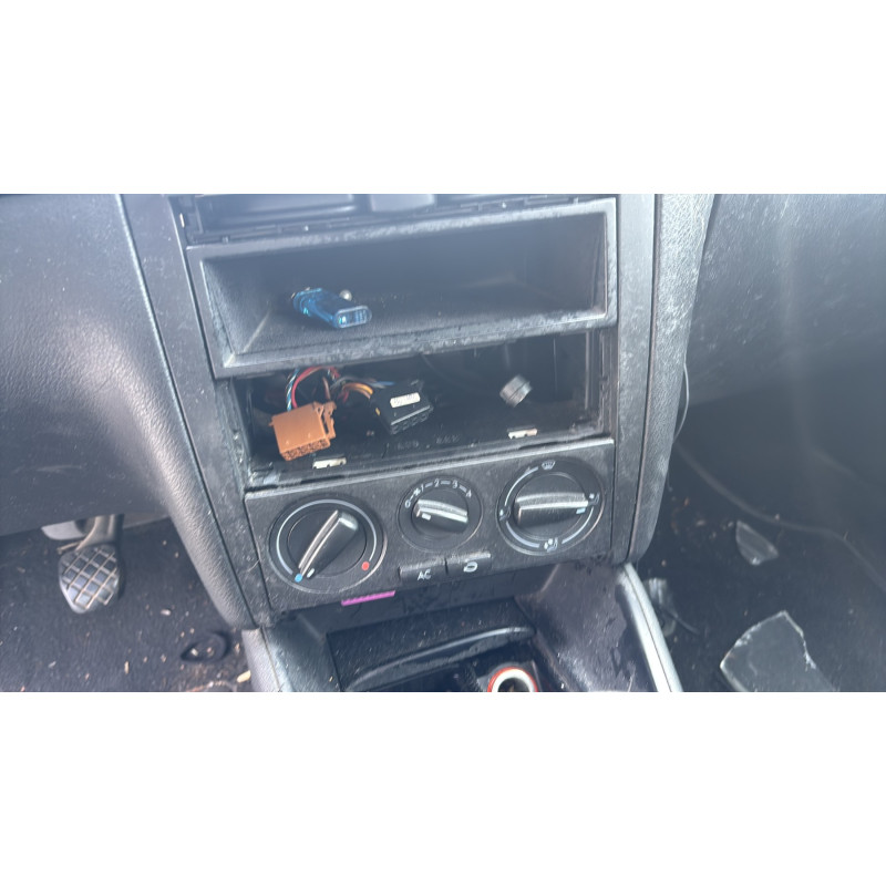 Porte avant gauche VOLKSWAGEN GOLF 4 Photo n°20