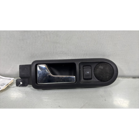 Poignee interieur arriere gauche VOLKSWAGEN GOLF 4 Photo n°1