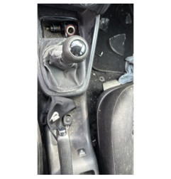 Poignee interieur arriere gauche VOLKSWAGEN GOLF 4