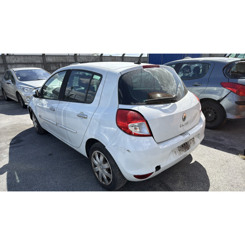 Boitier UCH RENAULT CLIO 3 Photo n°7