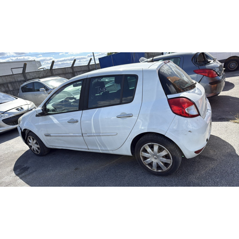 Boitier UCH RENAULT CLIO 3 Photo n°9