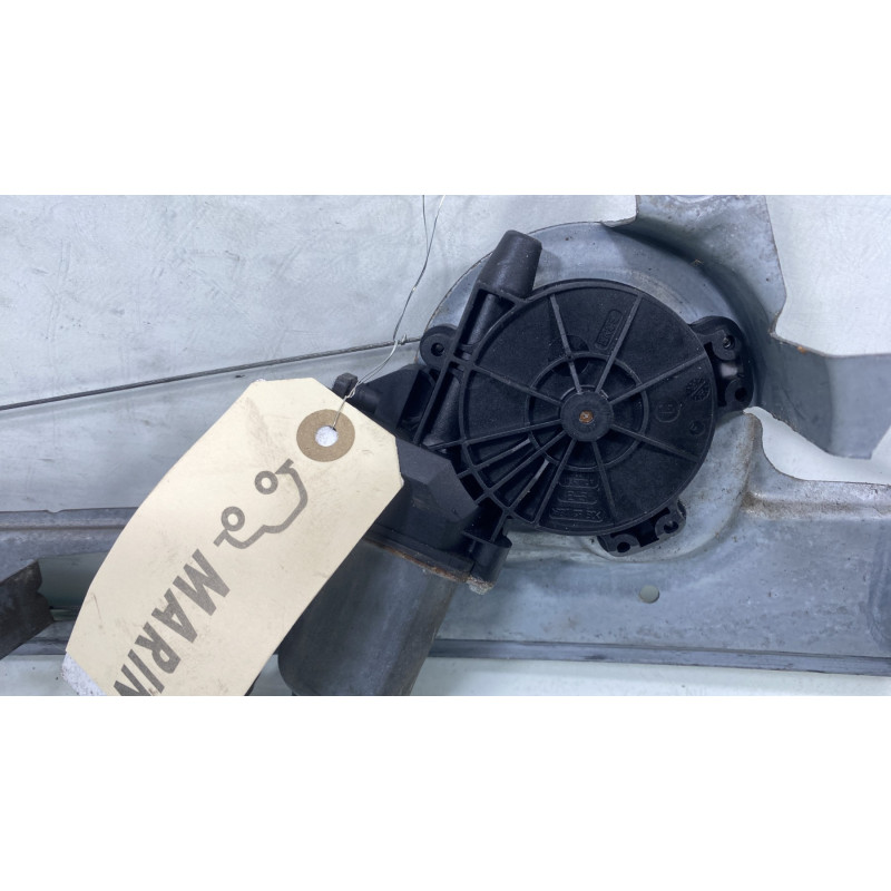 Leve vitre electrique avant droit RENAULT SCENIC 2 Photo n°3