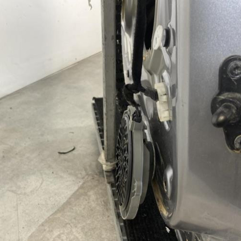 Porte laterale gauche PEUGEOT RIFTER Photo n°4
