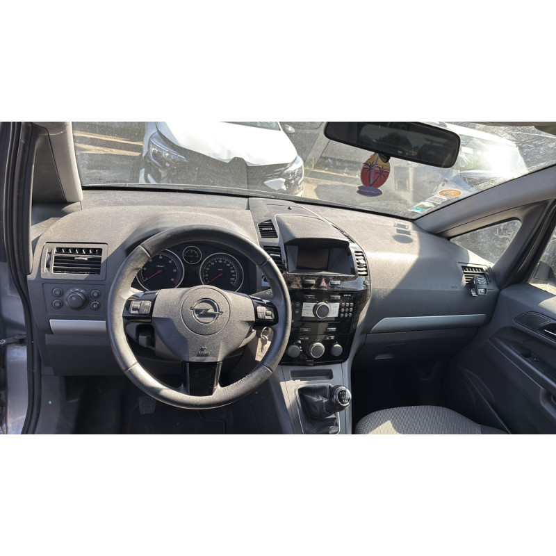 Aile avant droit OPEL ZAFIRA B Photo n°18