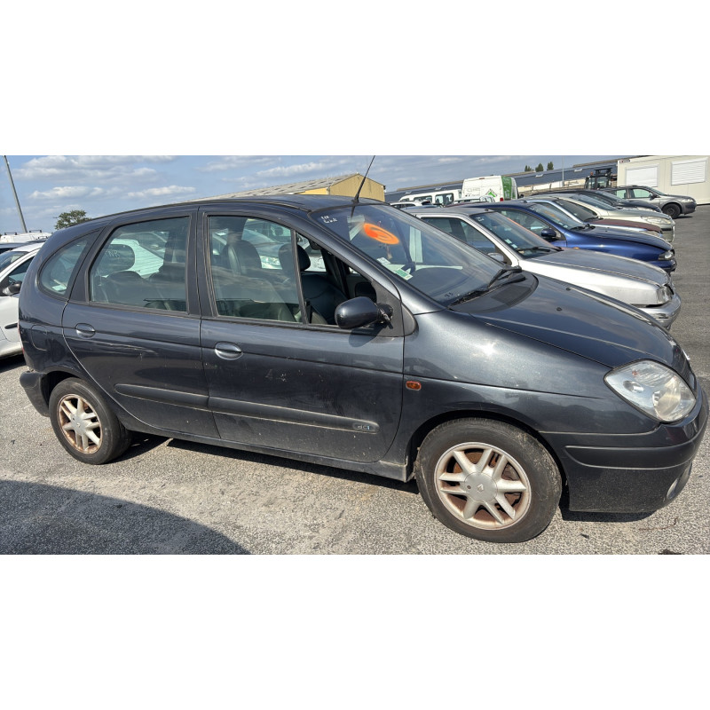 Optique avant principal droit (feux)(phare) RENAULT SCENIC 1 Photo n°10