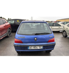 Vitre arriere droit PEUGEOT 106