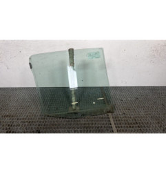 Vitre arriere gauche PEUGEOT 106