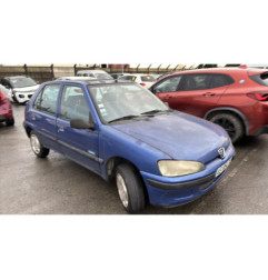 Vitre arriere gauche PEUGEOT 106