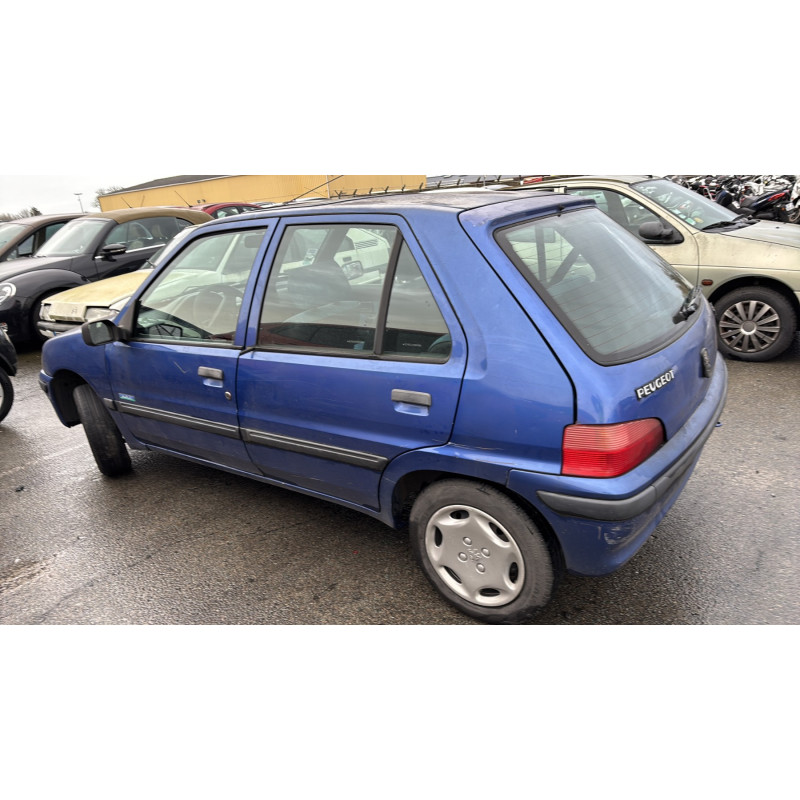 Vitre arriere gauche PEUGEOT 106 Photo n°11