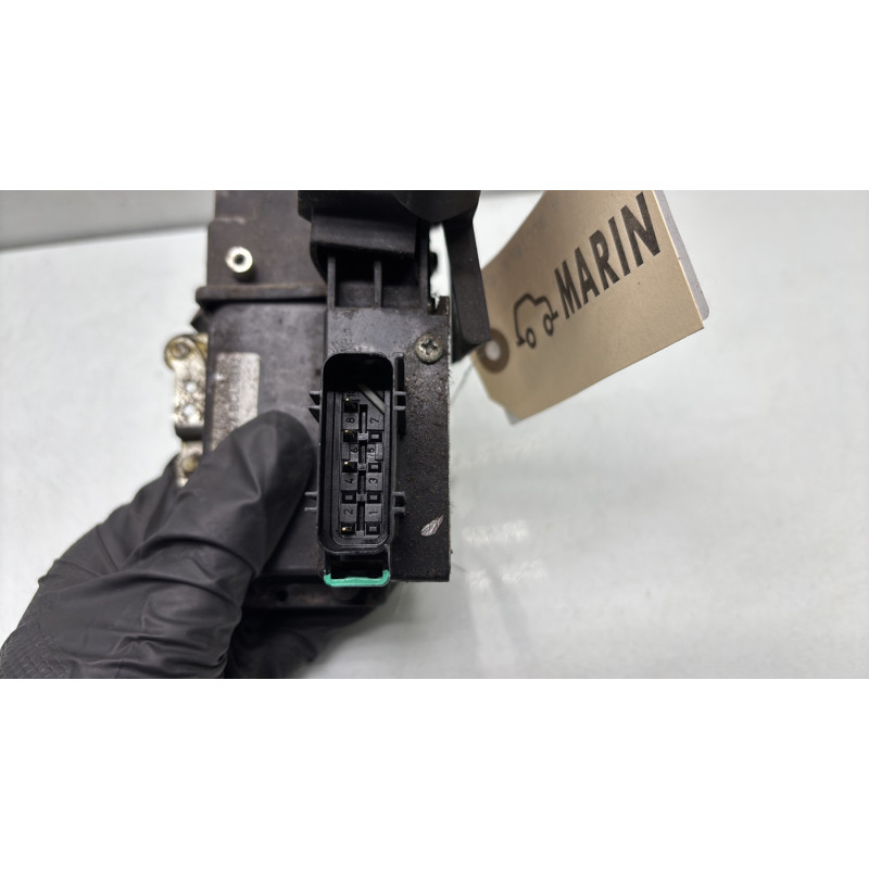 Serrure arriere droit FORD FIESTA 5 Photo n°3