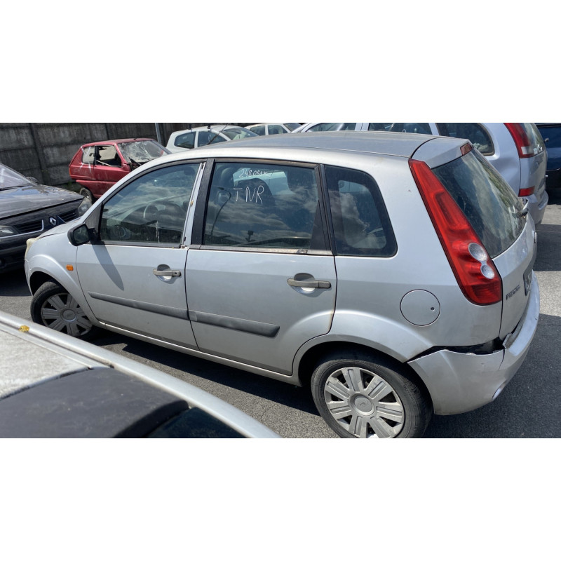 Serrure avant gauche FORD FIESTA 5 Photo n°10