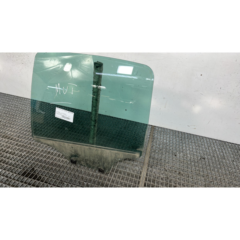 Vitre arriere gauche CITROEN C3 2 Photo n°3