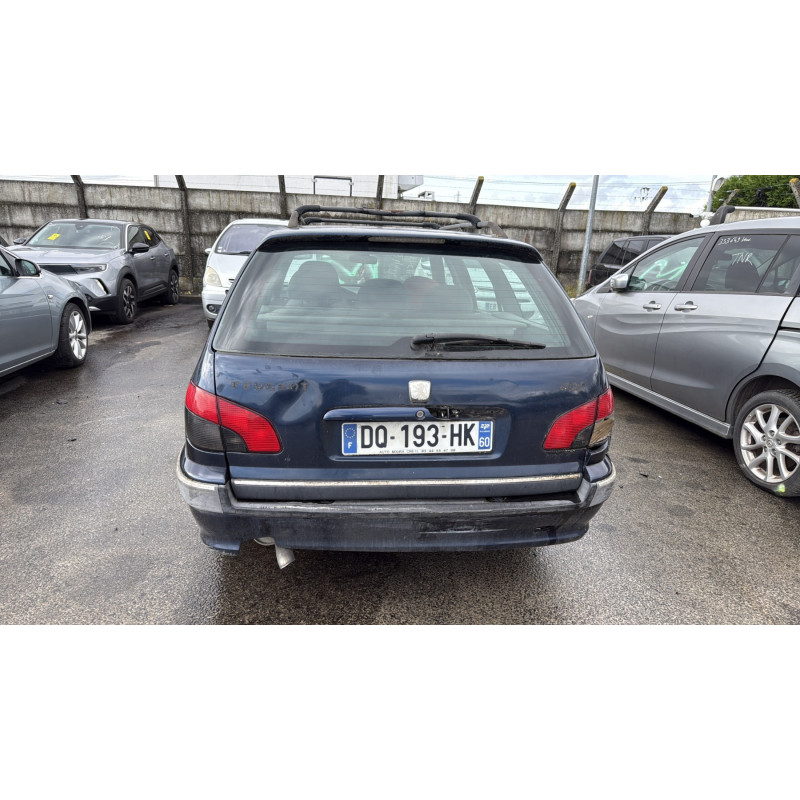 Feu arriere secondaire gauche (feux) PEUGEOT 406 Photo n°9