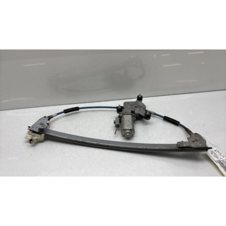 Leve vitre electrique arriere gauche PEUGEOT 406 Photo n°1
