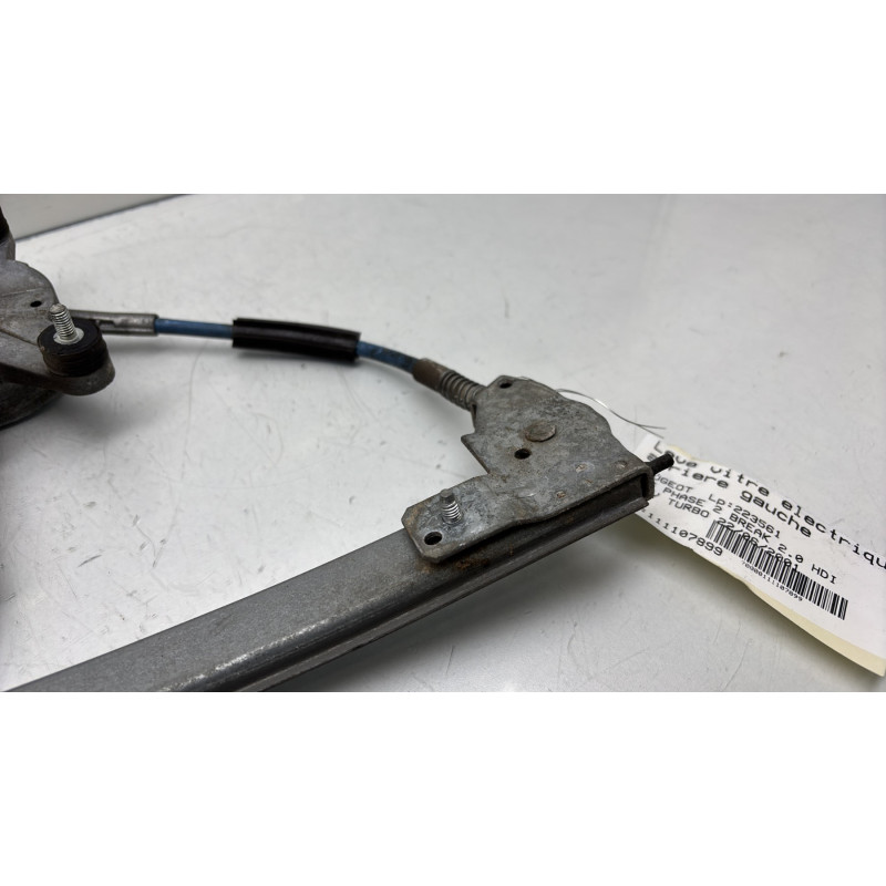 Leve vitre electrique arriere gauche PEUGEOT 406 Photo n°3