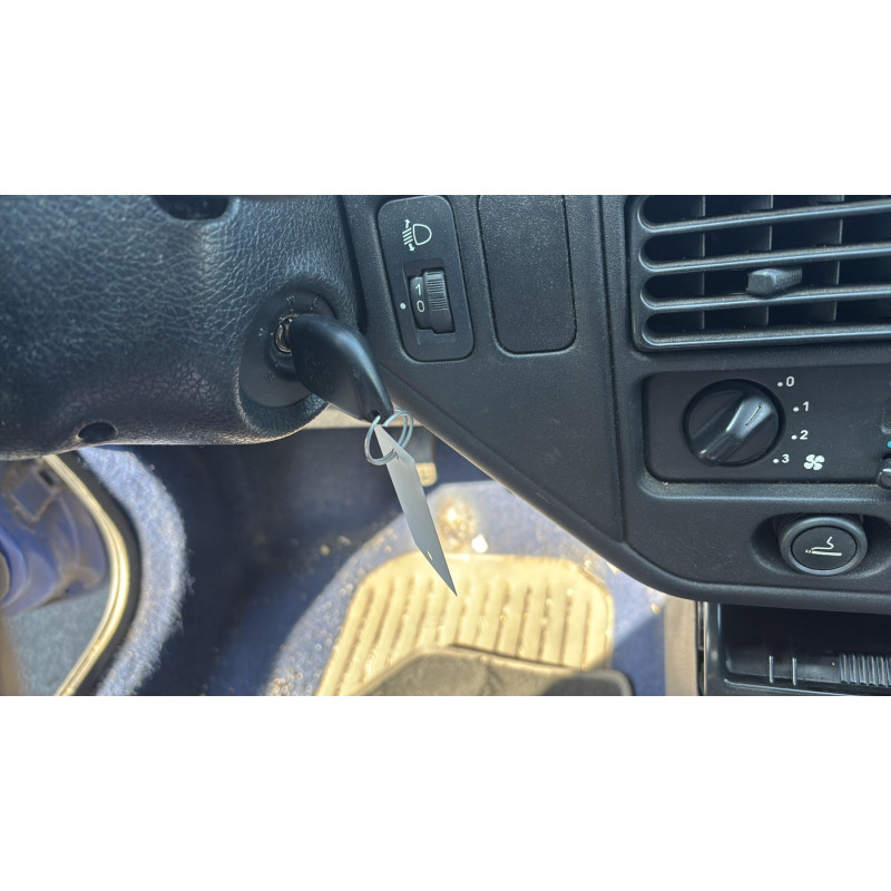 Vase de lave glace PEUGEOT 106 Photo n°20