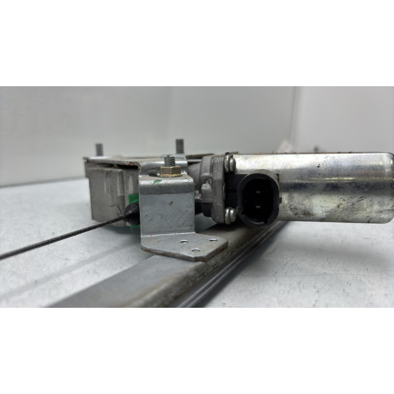 Leve vitre electrique avant droit RENAULT TRAFIC 2 Photo n°4