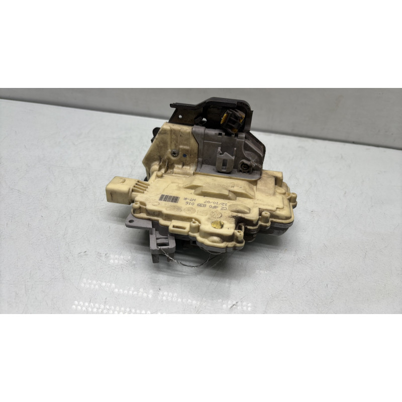 Serrure arriere droit AUDI A3 2 Photo n°2