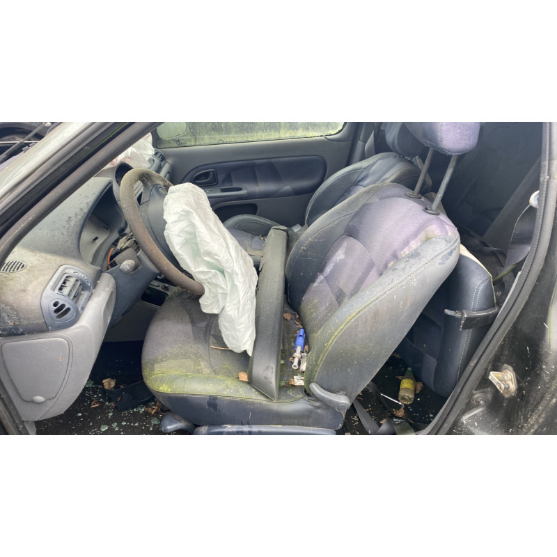 Bloc ABS (freins anti-blocage) RENAULT CLIO 2 Photo n°13