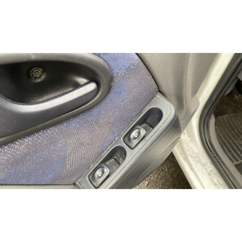 Demarreur RENAULT CLIO 2 Photo n°16