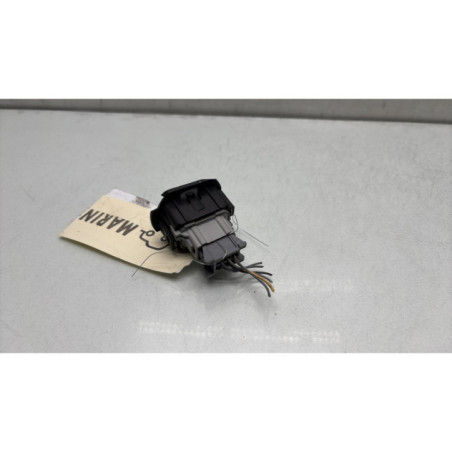 Interrupteur de leve vitre avant droit RENAULT VEL SATIS