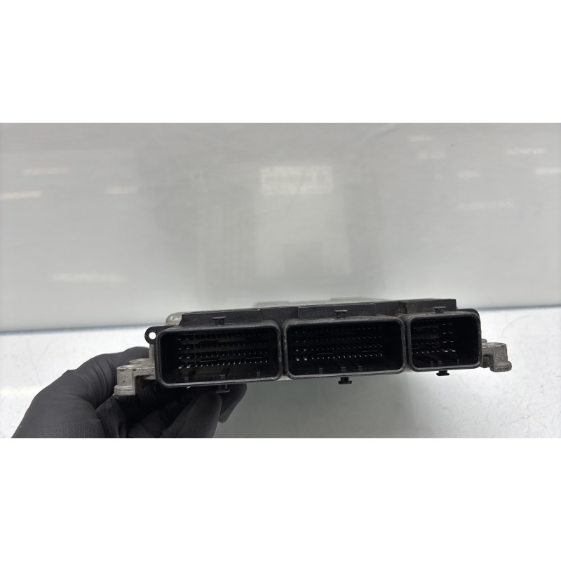 Calculateur moteur DACIA LOGAN MCV 2 Photo n°3