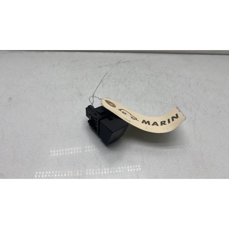 Bouton de warning NISSAN QASHQAI 2 Photo n°1