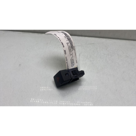 Bouton de warning NISSAN QASHQAI 2