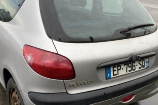 Pare choc arriere PEUGEOT 206