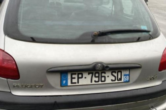 Pare choc arriere PEUGEOT 206