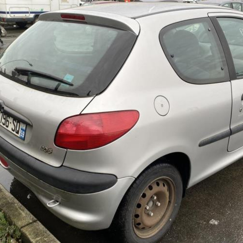 Pare choc arriere PEUGEOT 206 Photo n°14