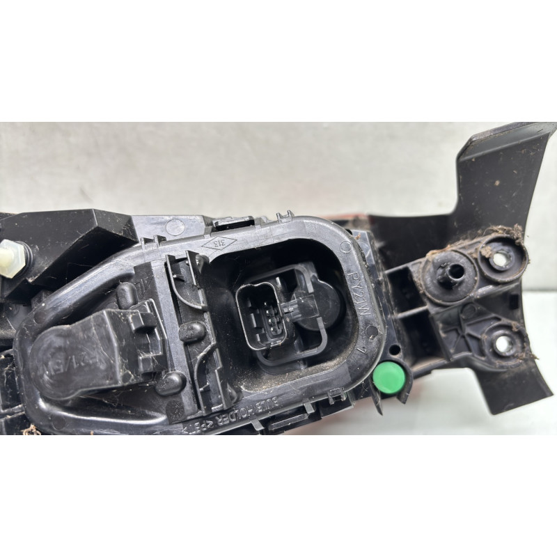 Feu arriere principal droit (feux) RENAULT CLIO 4 Photo n°3