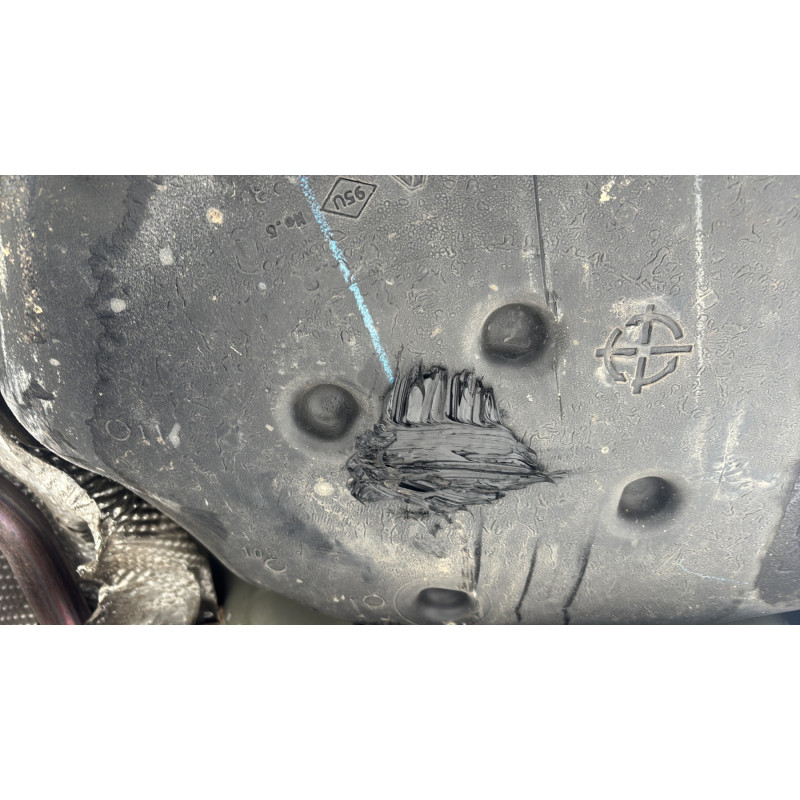 Volant RENAULT CLIO 4 Photo n°17