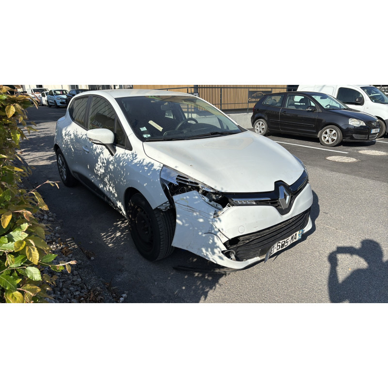 Pompe à carburant RENAULT CLIO 4 Photo n°6
