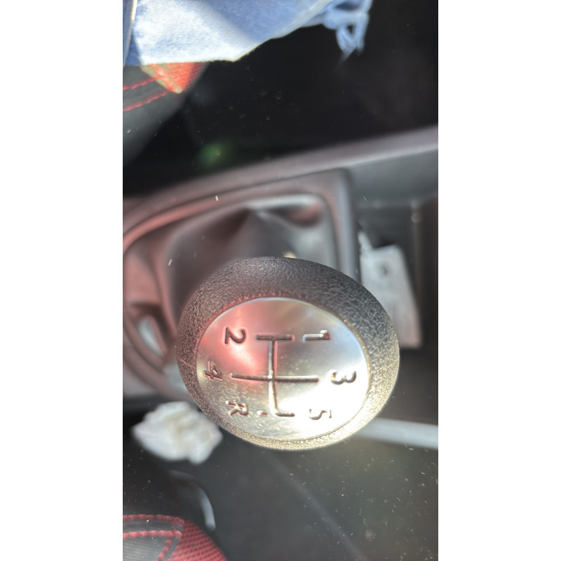 Pompe à carburant RENAULT CLIO 4 Photo n°12