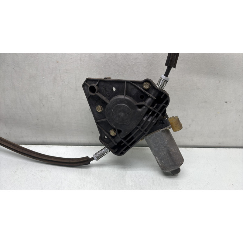 Leve vitre electrique avant droit RENAULT CLIO 2 Photo n°3