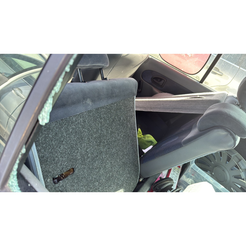Leve vitre electrique avant droit RENAULT CLIO 2 Photo n°16