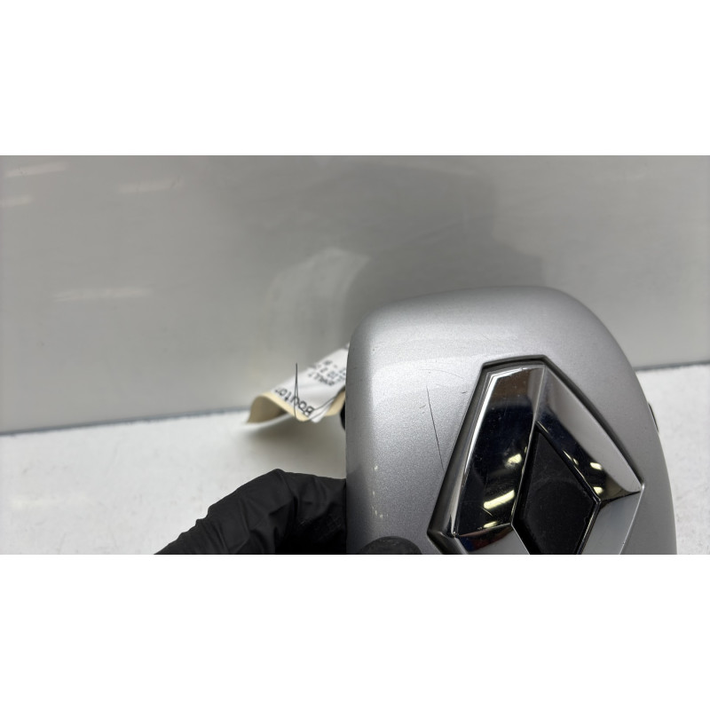 Bouton de coffre RENAULT CLIO 2 CAMPUS Photo n°2