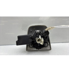 Bouton de coffre RENAULT CLIO 2 CAMPUS