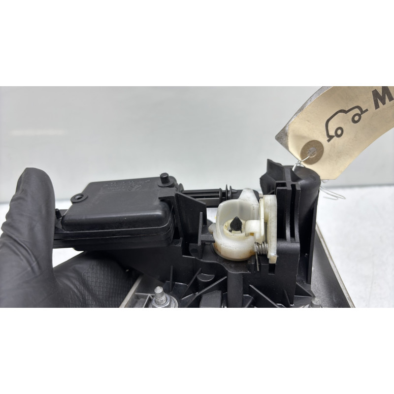 Bouton de coffre RENAULT CLIO 2 CAMPUS Photo n°5