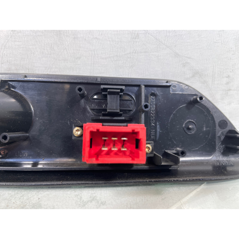 Interrupteur de leve vitre avant droit RENAULT LAGUNA 1 Photo n°4