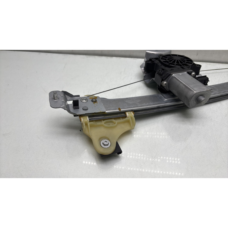 Leve vitre electrique avant gauche RENAULT CLIO 4 Photo n°4