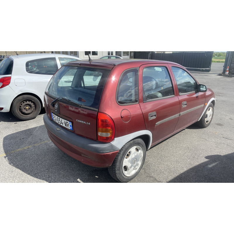 Aile avant gauche OPEL CORSA B Photo n°7