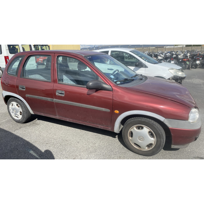 Aile avant gauche OPEL CORSA B Photo n°11